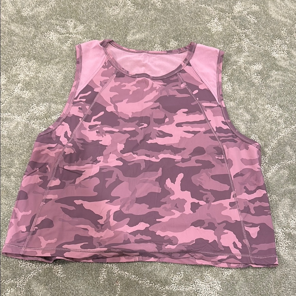 Lululemon- Camouflage Crop Top